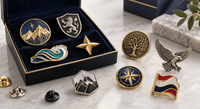 Colección de pins metálicos personalizados con diferentes formas y acabados premium Colección de pins metálicos personalizados con diferentes formas y acabados premium